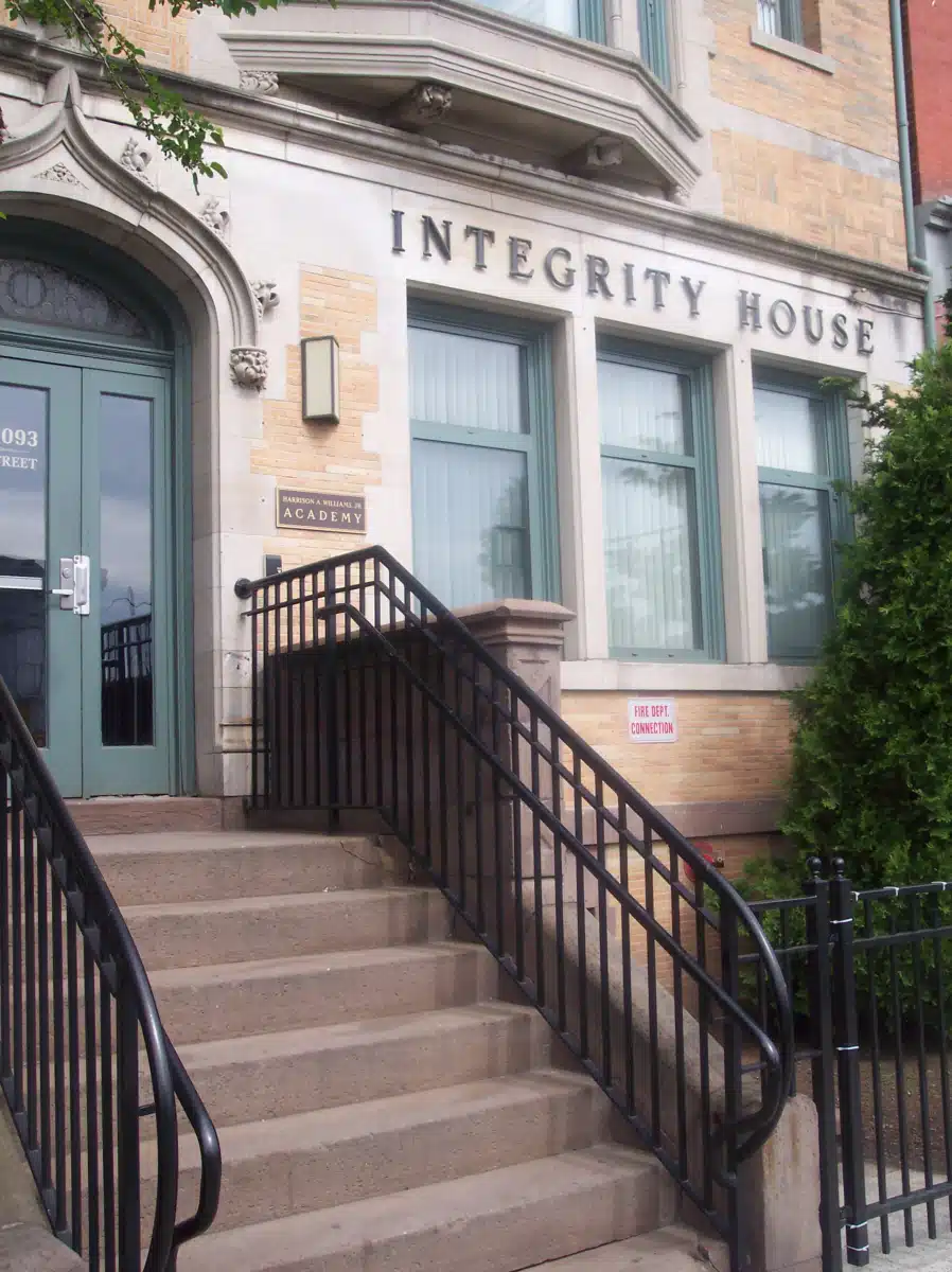 Integrity Inc - Thumbnail 3